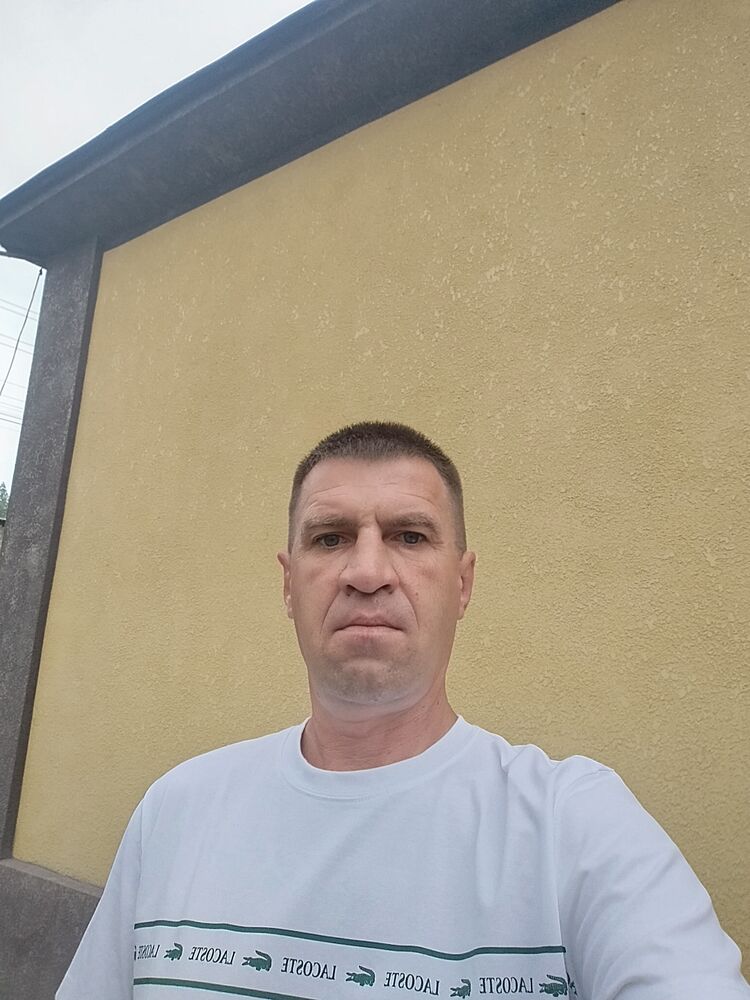  52283023  , 45 ,    