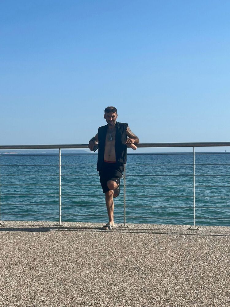  53541083  Theodoros, 40 ,    Thessaloniki