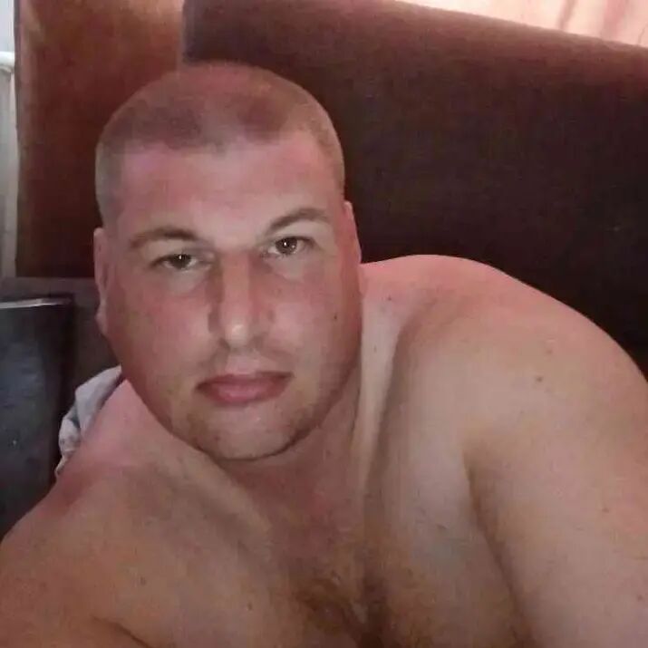  ,   Aleksandar, 42 ,   ,   , c , 