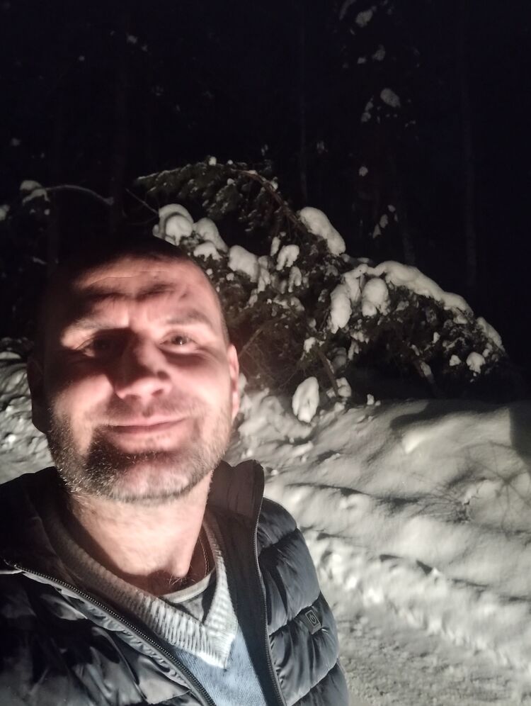  41281083  , 43 ,    