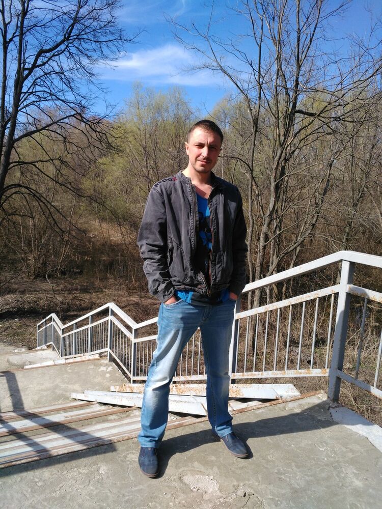  7689483  ALEXANDER, 46 ,    