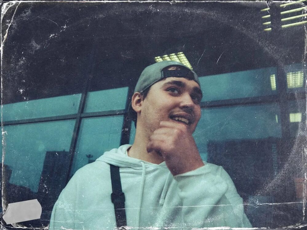  33507763  , 28 ,    -