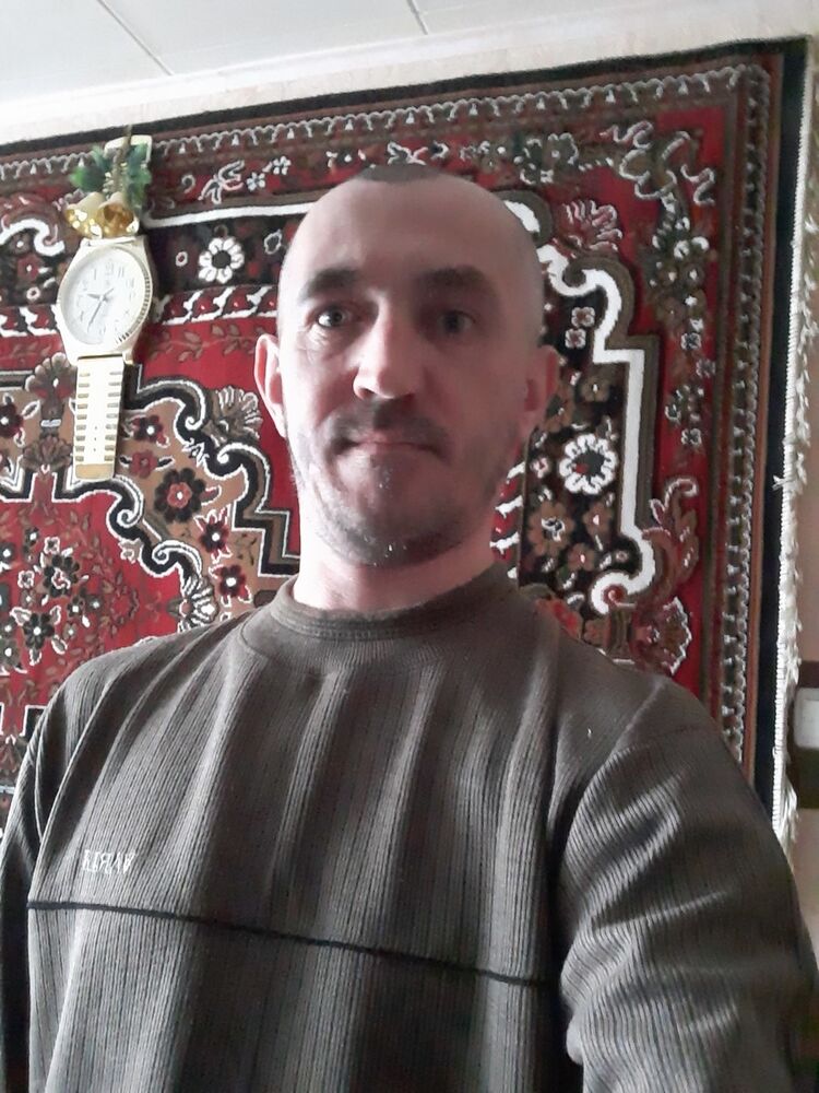  19594713  Sergei, 35 ,    