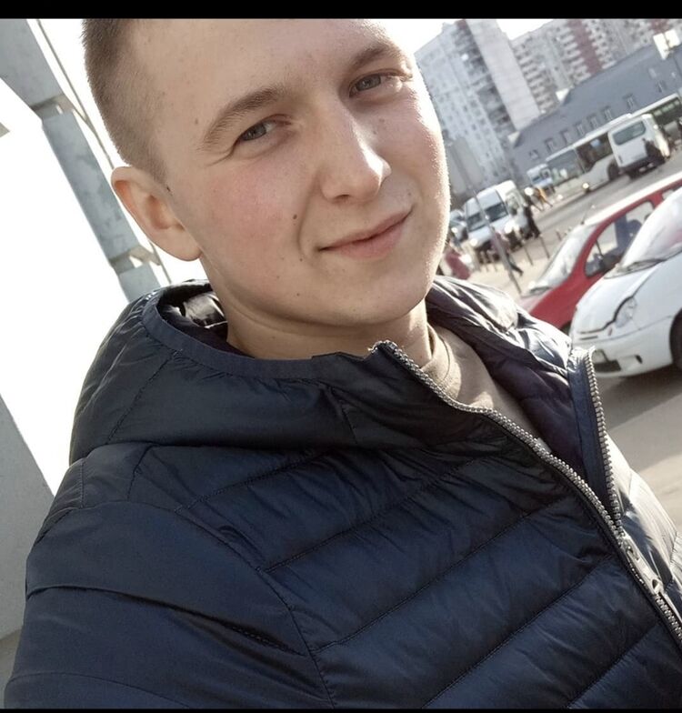  33145923  , 27 ,    