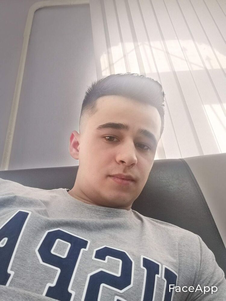  48373133  Sergo, 24 ,     