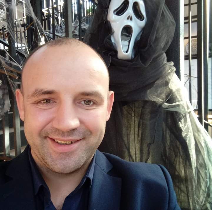  30194223  Andrej, 36 ,    