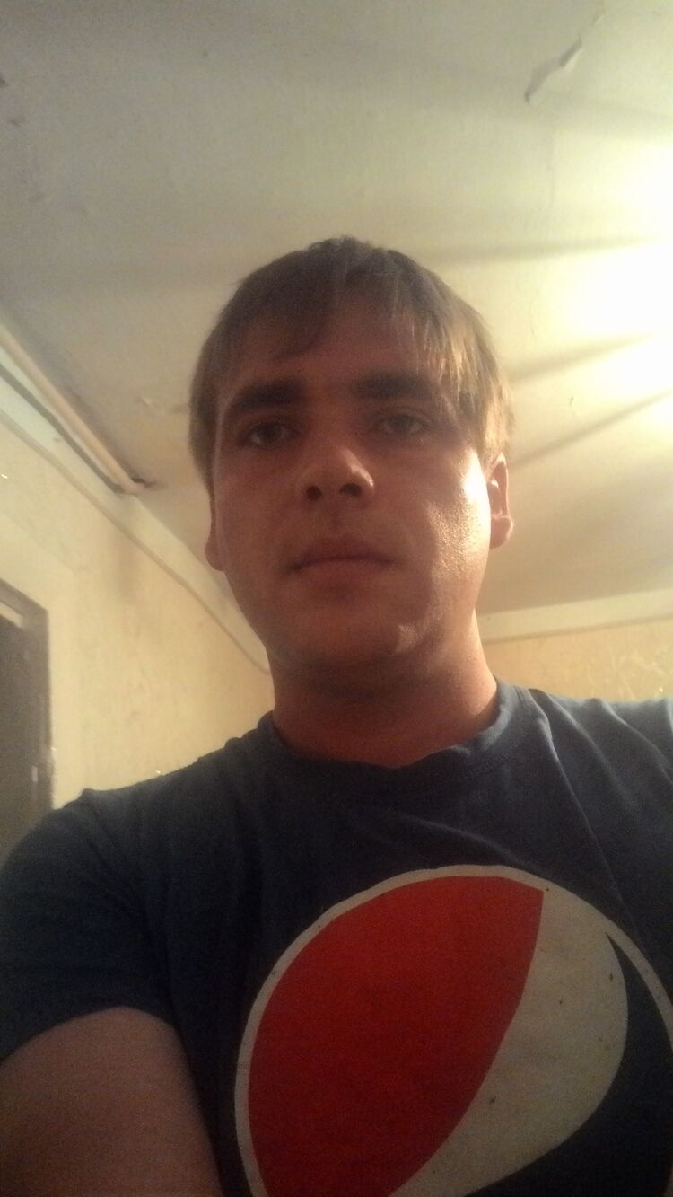  46823703  Serzh, 37 ,    