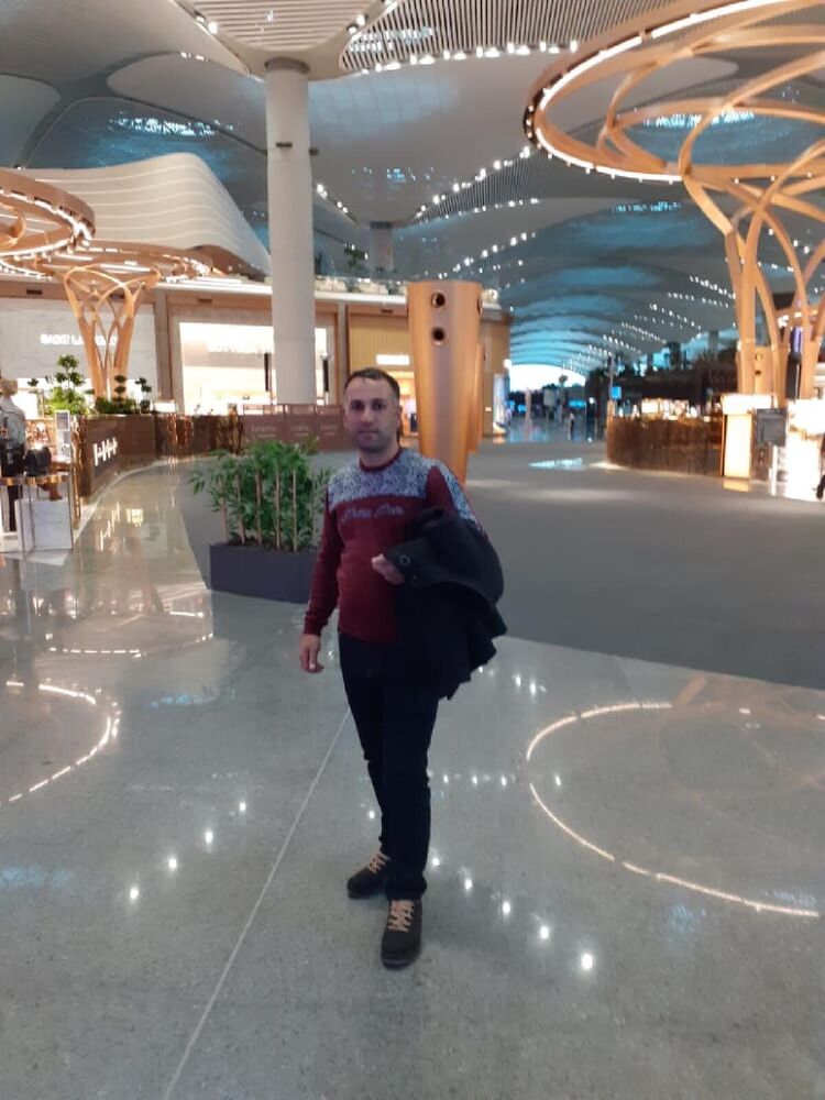  46257343  Rawad, 39 ,    
