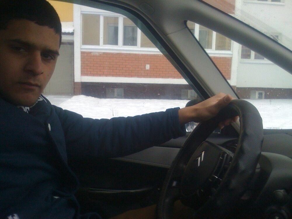  7197353  Rustam, 31 ,    