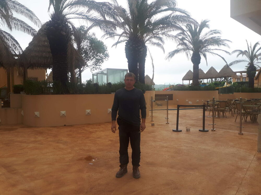  ,   Sergei, 40 ,   ,   