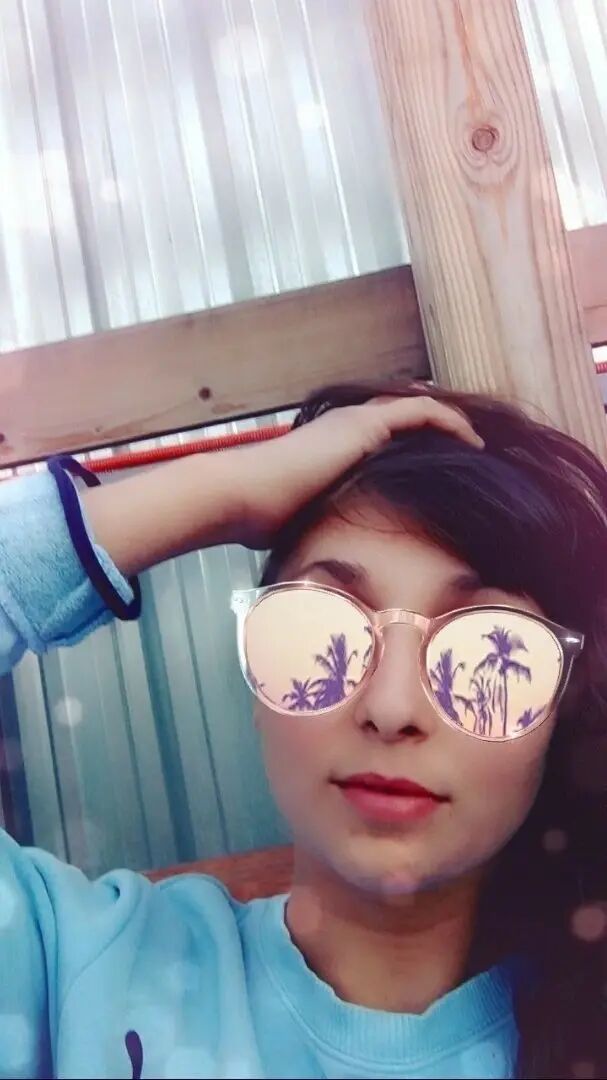  31402123  Alexandra, 32 ,    