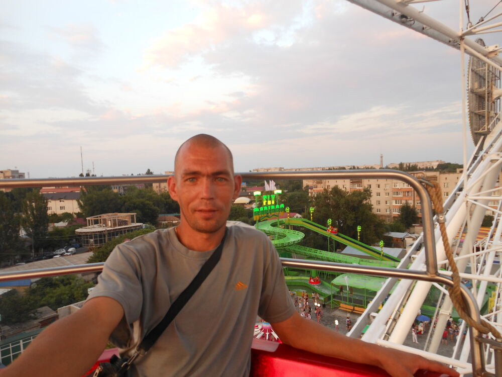  6046203  Igor, 48 ,    