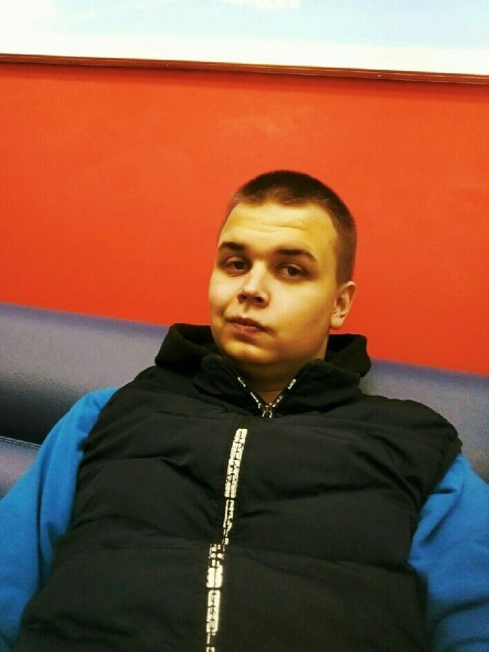  -,   Alexander, 28 ,   ,   , c 