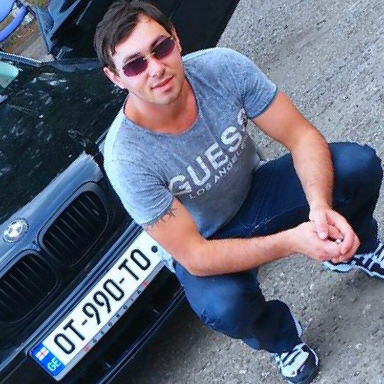  16186753  Roko, 43 ,    