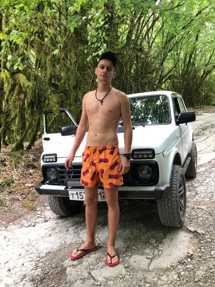  48218623  , 31 ,    