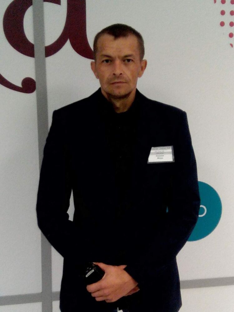 ,   Garik, 44 ,   ,   , c 