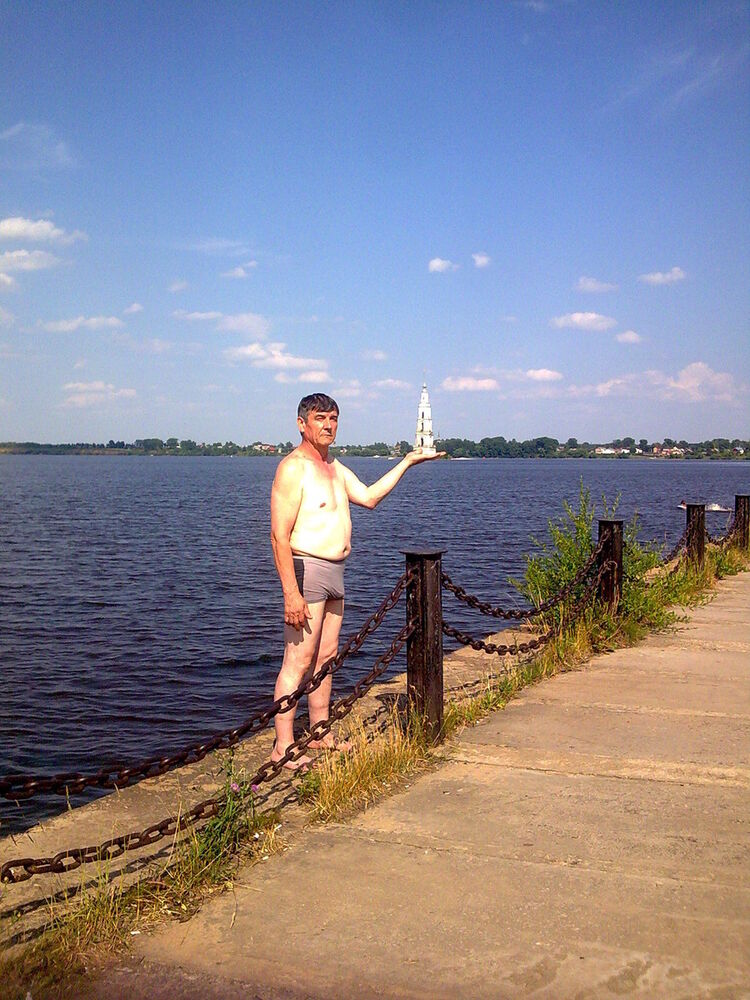  ,   Sergei, 60 ,  