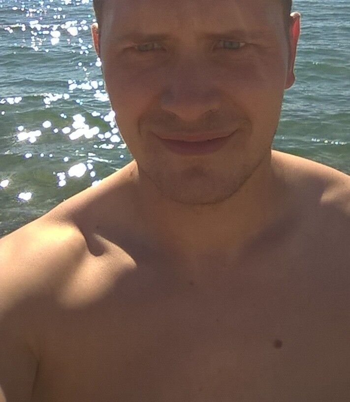  ,   Aleksandr, 38 ,   ,   , c 