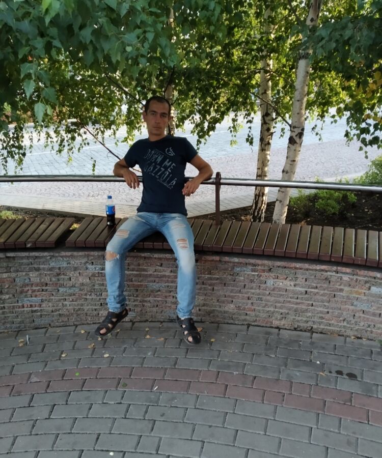  48547573  Artem, 38 ,    