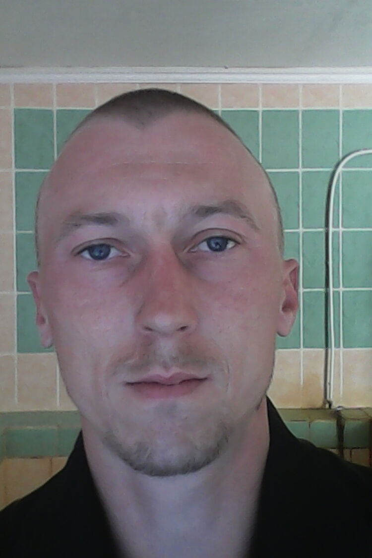  6419383  Sergei, 41 ,    