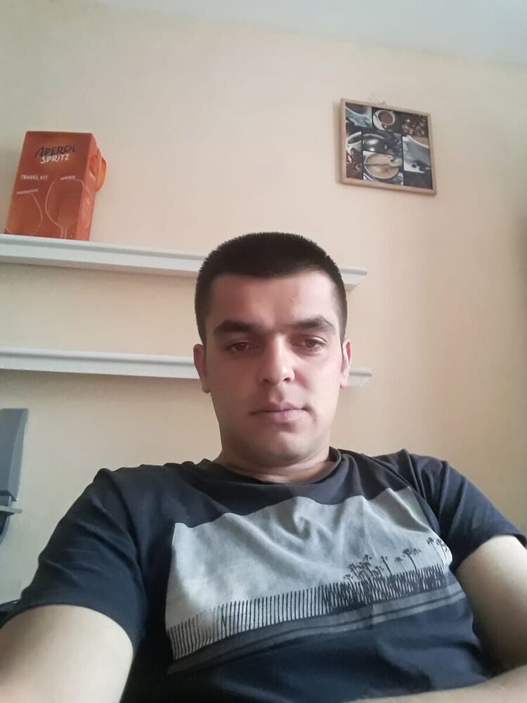  21014253   , 34 ,    -