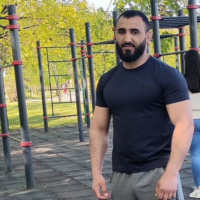  ,   Ayxan, 35 ,   ,   , 