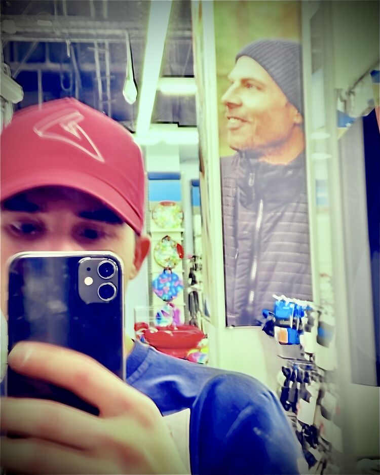  ,   Aziz, 27 ,   ,   