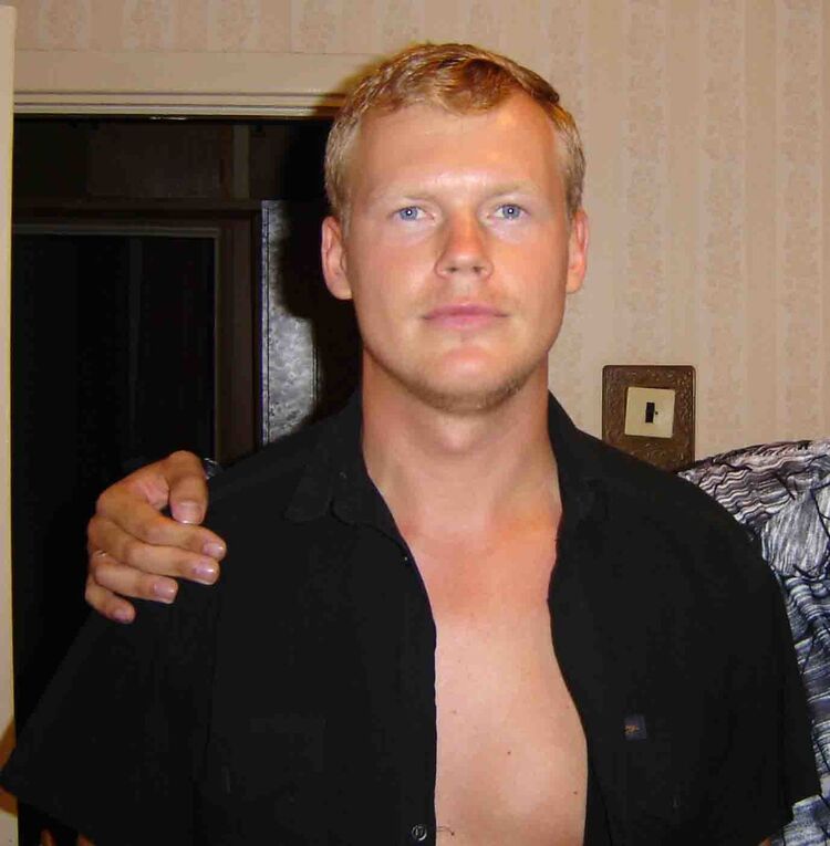  ,   Alex, 41 ,   ,   , c 