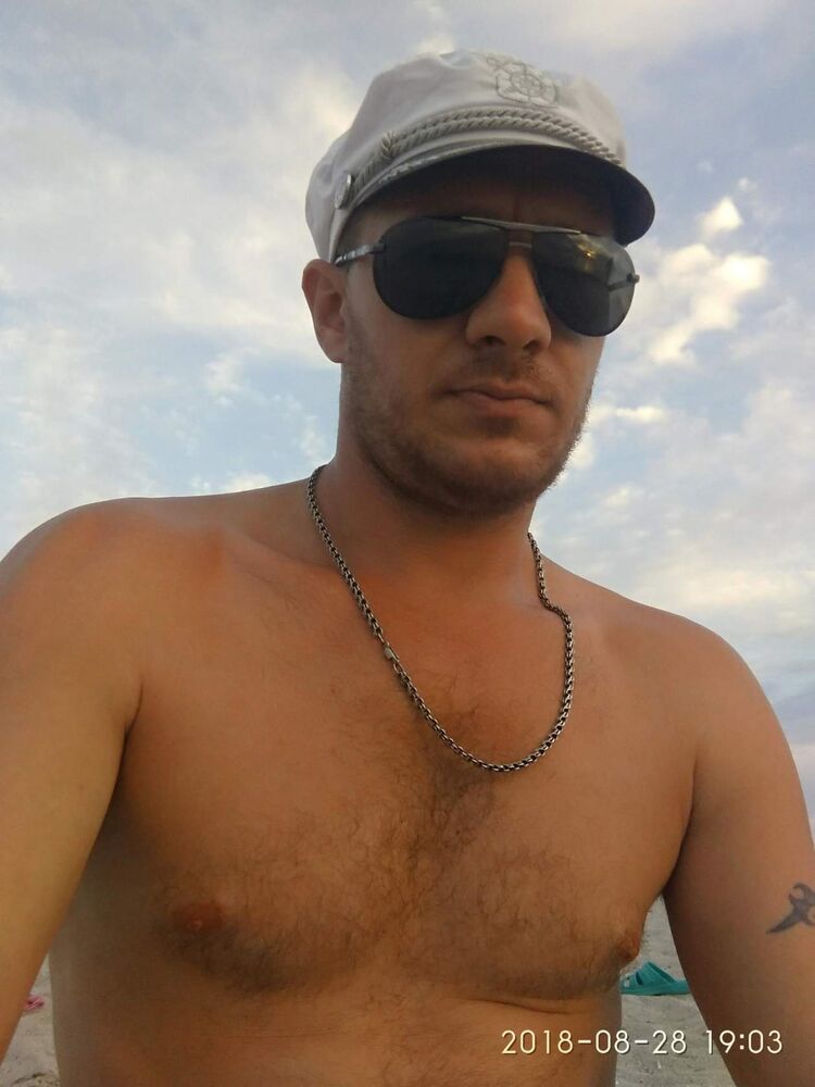  34438573  Andrey, 40 ,    