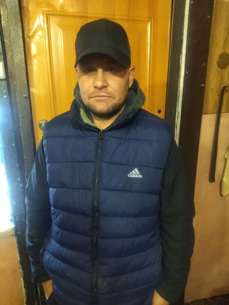  48013473  , 37 ,    