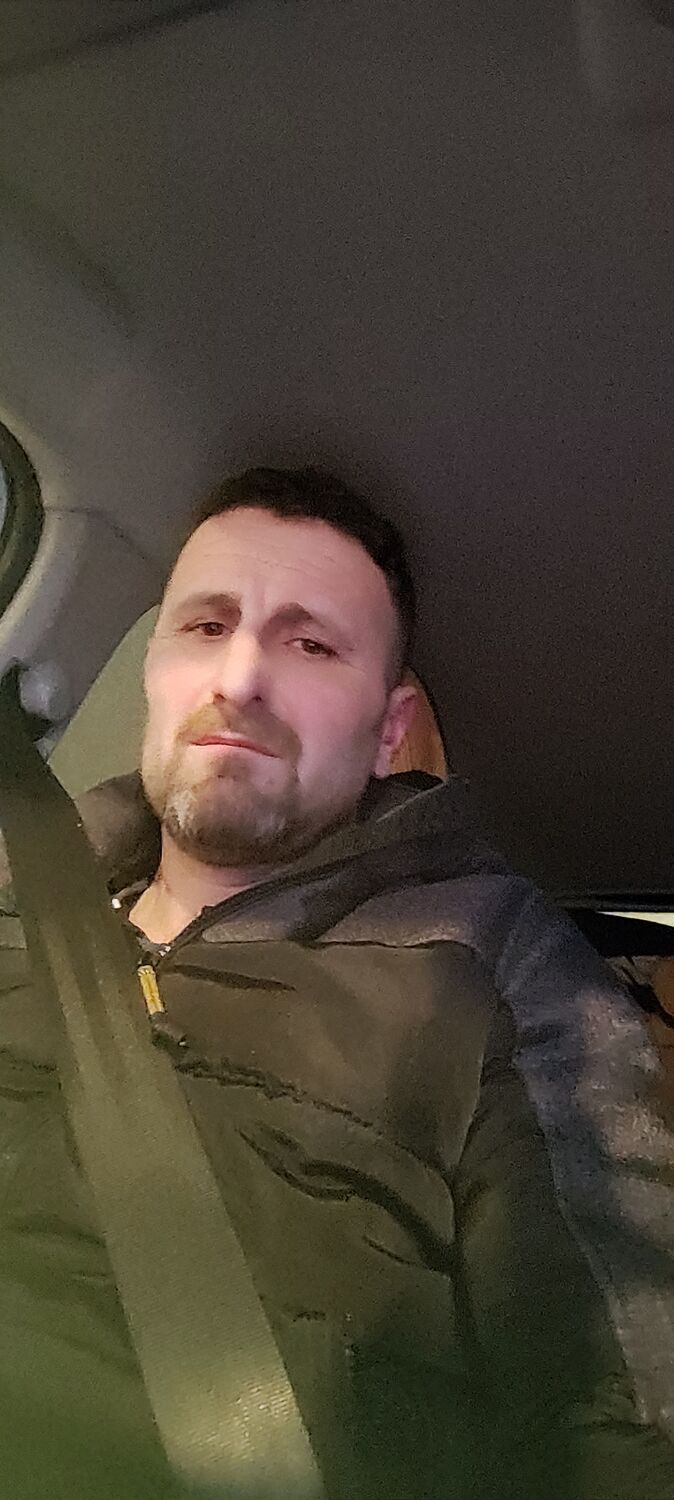  -,   Ahmet, 42 ,   c 