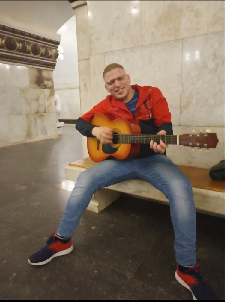  50652813  , 34 ,    