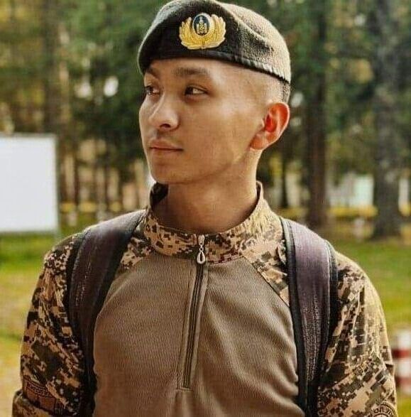  41969373  Hurelsuh, 25 ,    