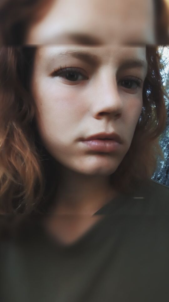  ,   Alexandra, 22 ,   c , 