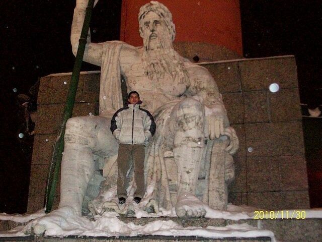  8911433  Sergiu, 43 ,    -