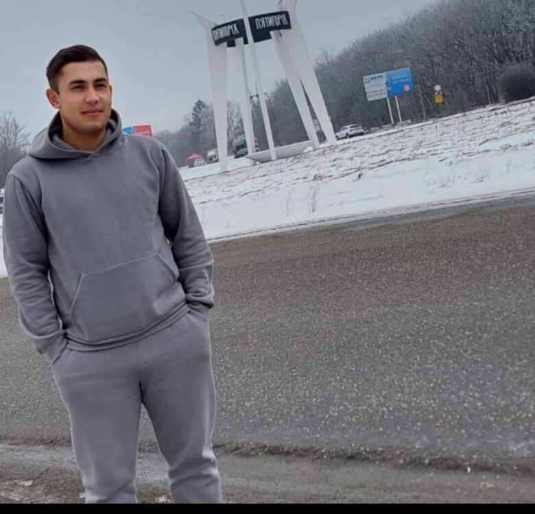  41981843  Kemal, 31 ,    --
