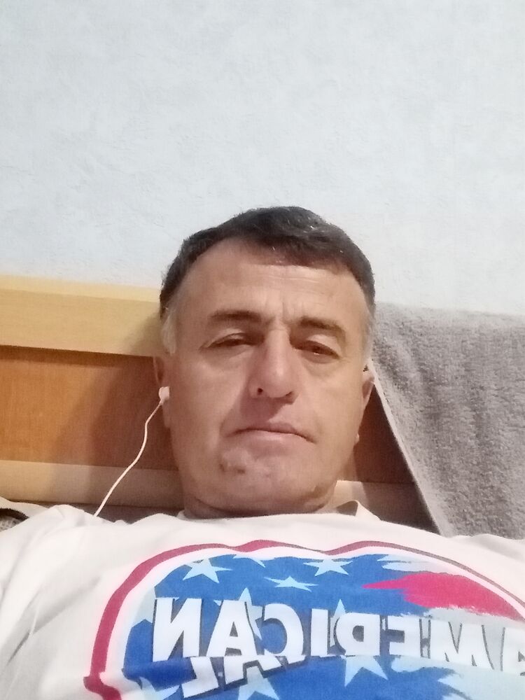 30685563  , 52 ,    