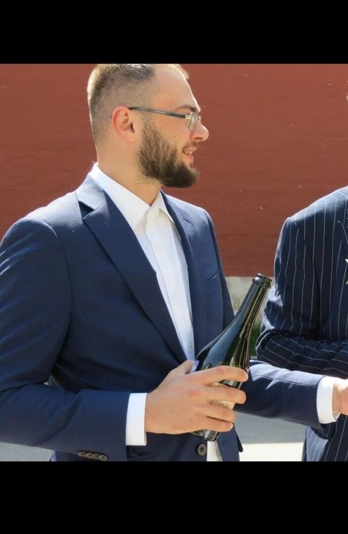  54762383  Dmitrii, 30 ,    