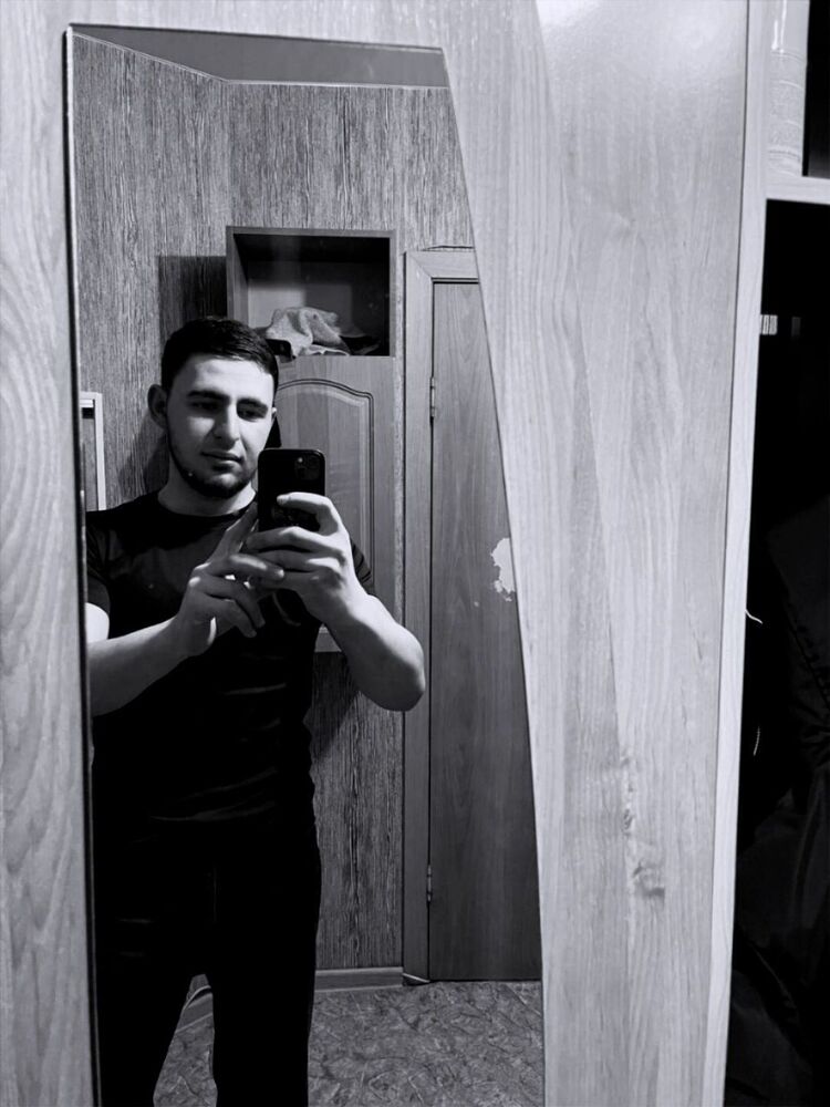 ���� 56268713 ����� Murad, 22 ����, ���� ���������� � New York City