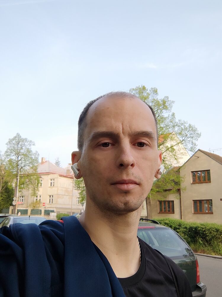  42394273  Maks, 35 ,    Kolin