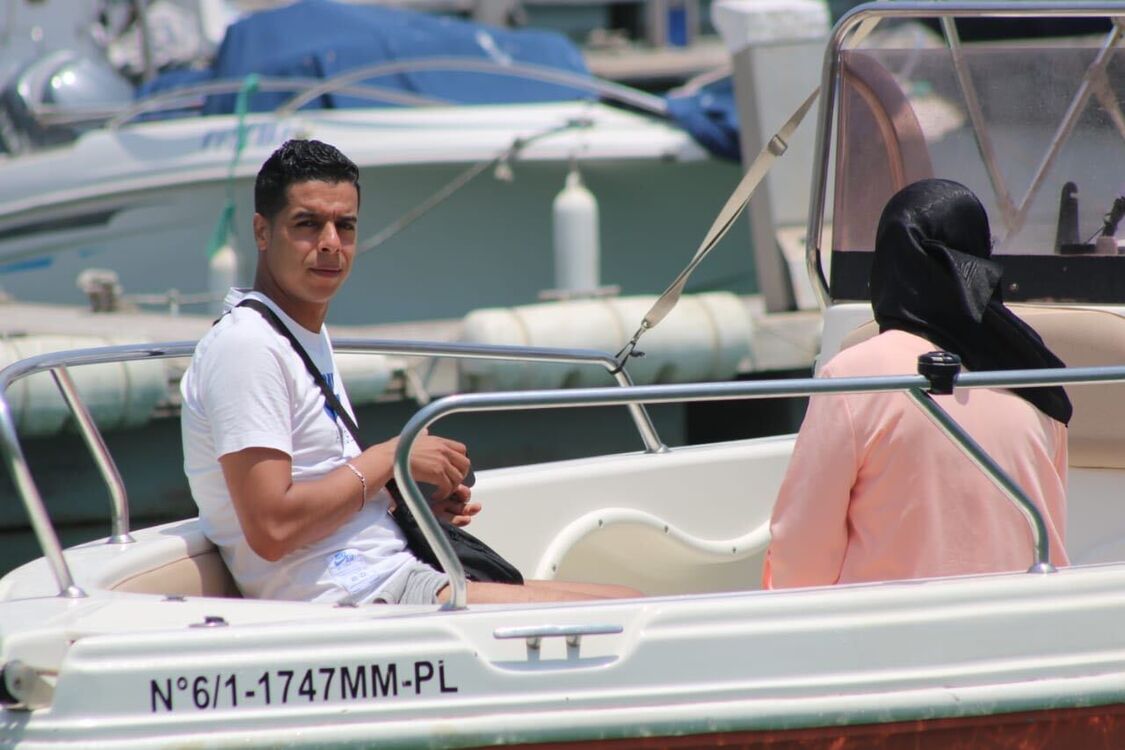  ,   Hicham, 33 ,   ,   