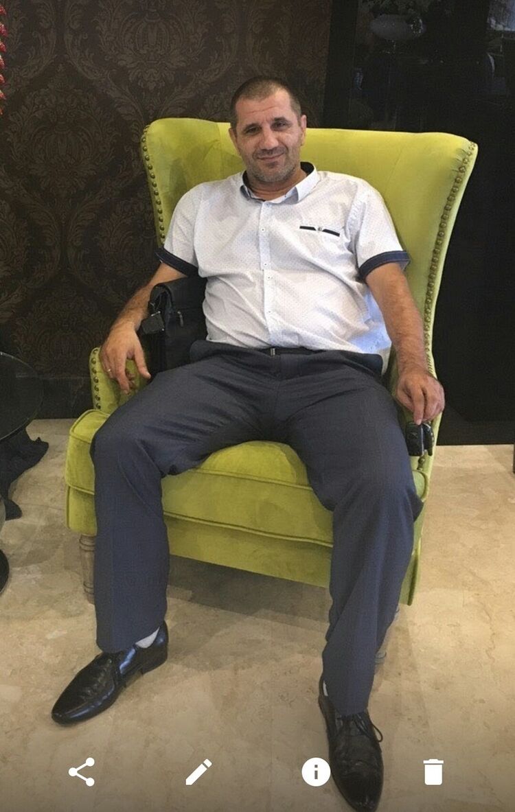  ,   Aleks, 51 ,   ,   , c 