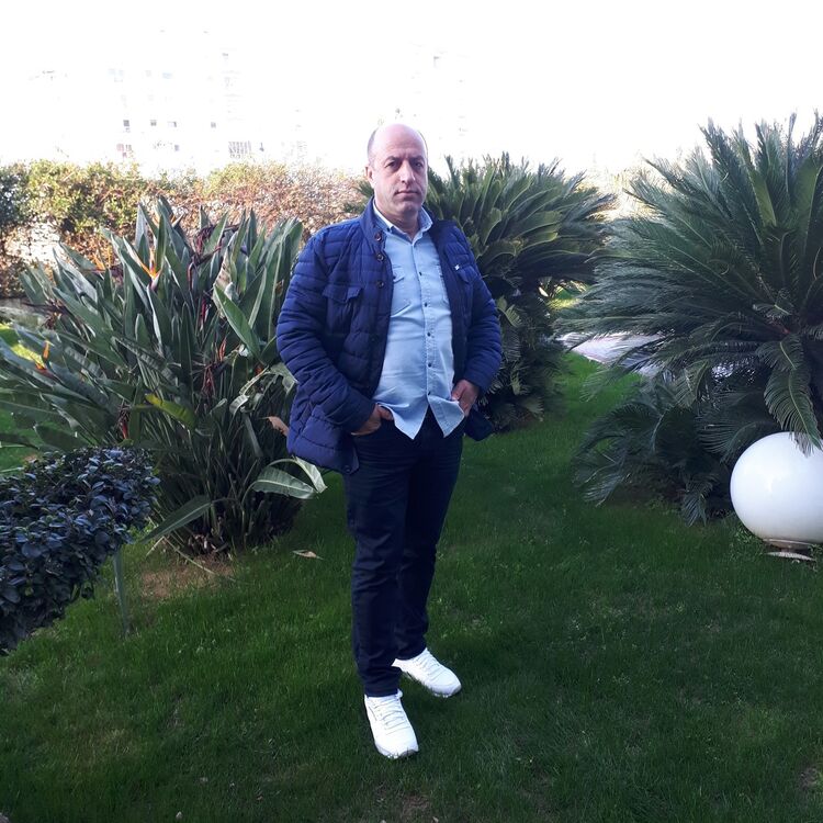  18293373  Hasan, 45 ,    