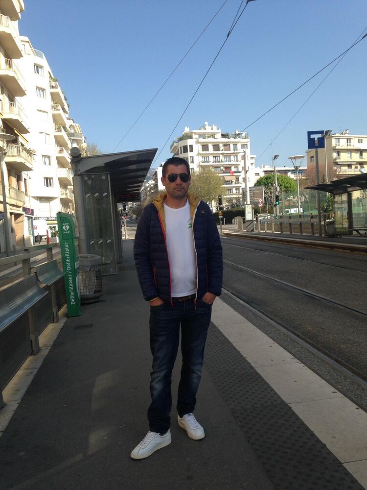  25057273  Zaza, 41 ,    
