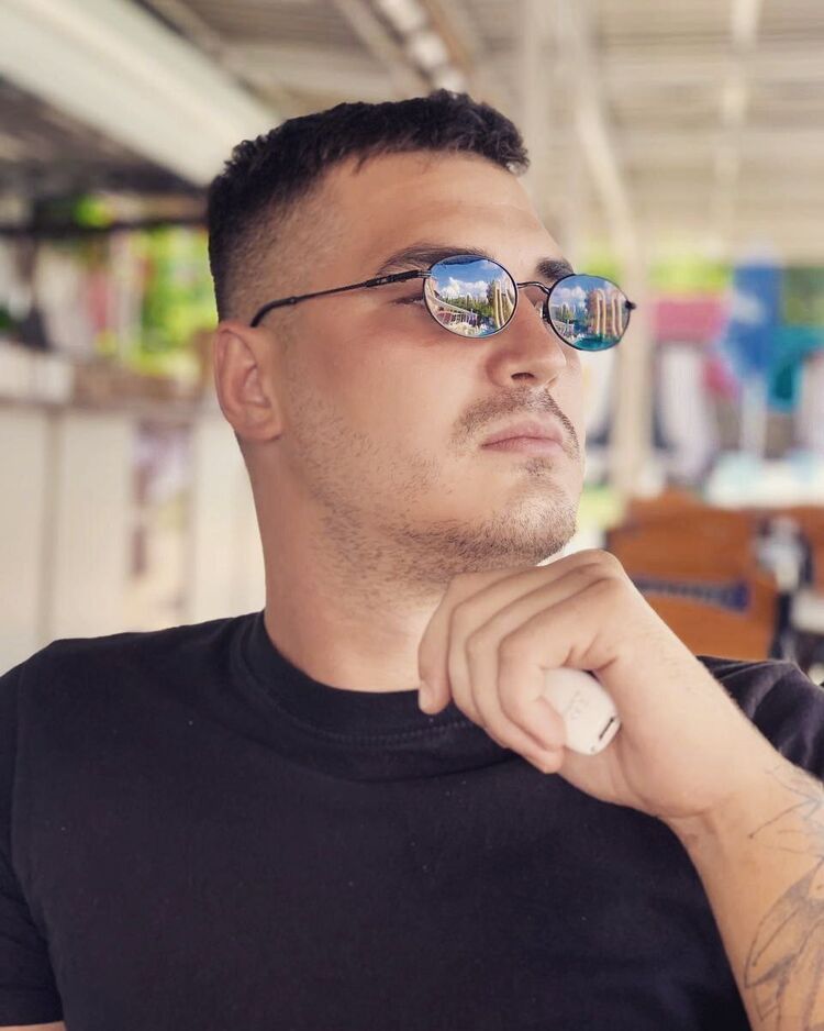  ,   Dima, 26 ,   ,   