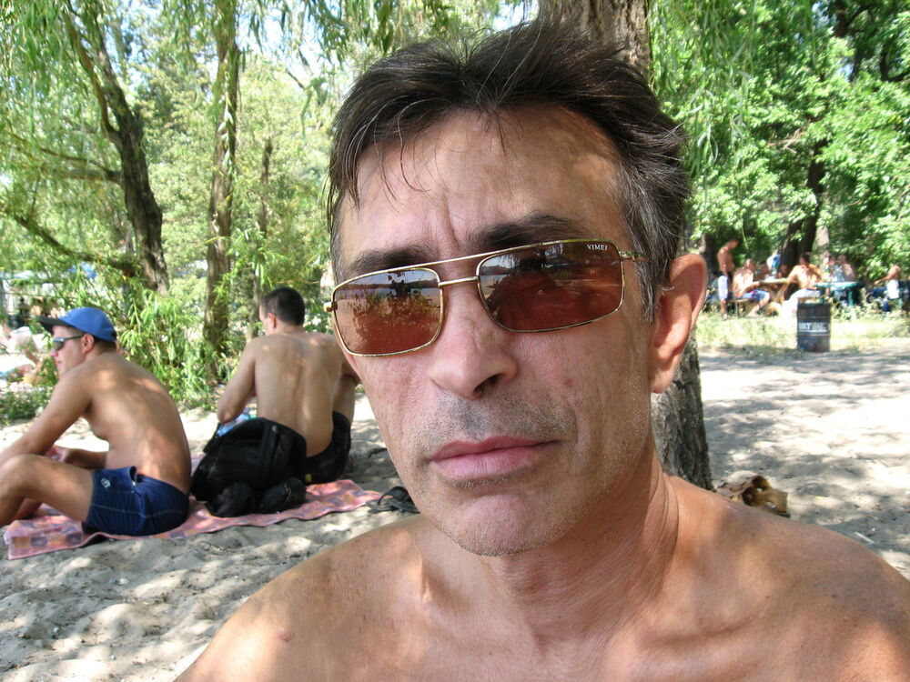  ,   Didier, 56 ,   ,   , c 