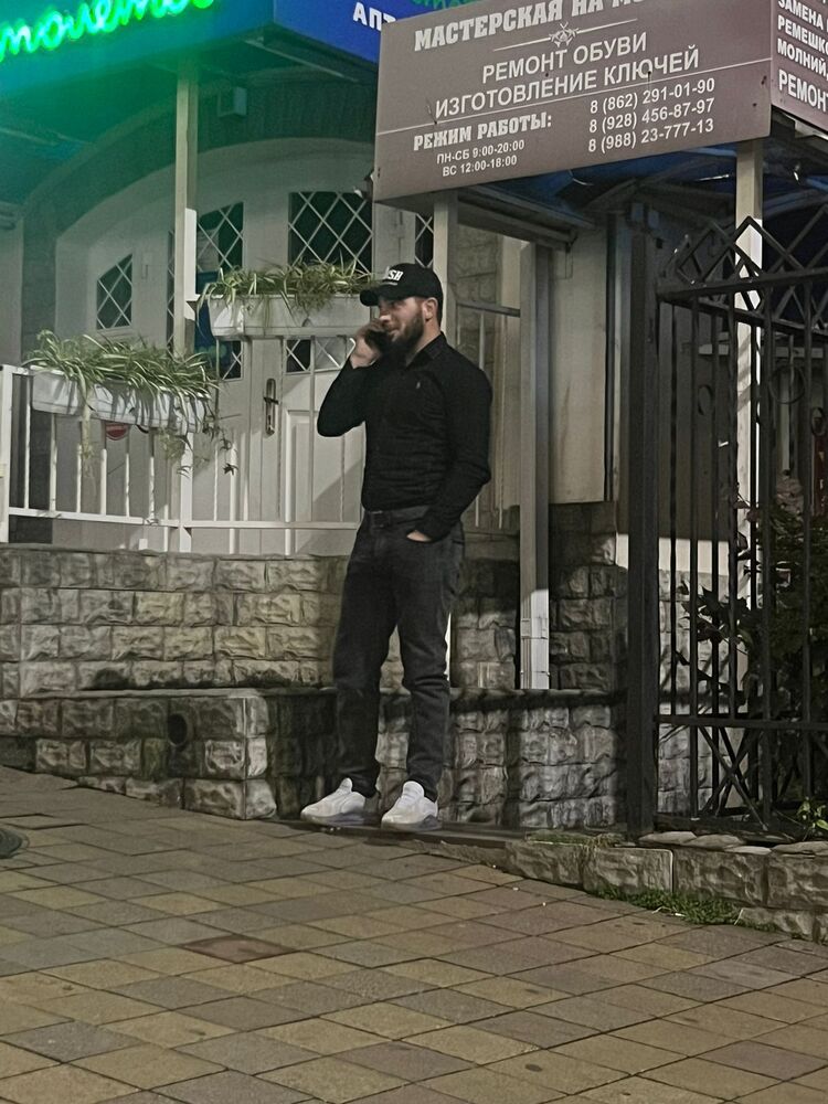  31764633  Amirhan, 31 ,    