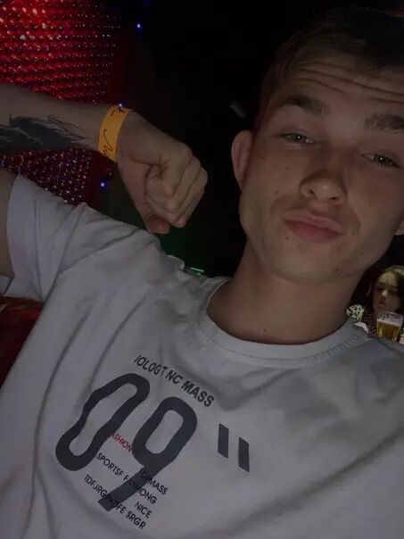  36814513  Andrey, 21 ,    