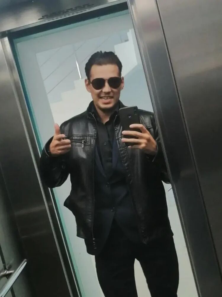  ,   Raulff, 33 ,   ,   