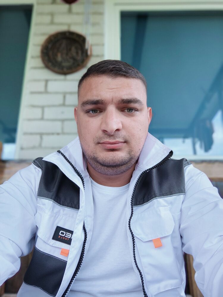  43904703  , 25 ,    